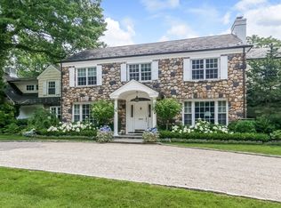 2 Hickory Ln, Scarsdale, NY 10583