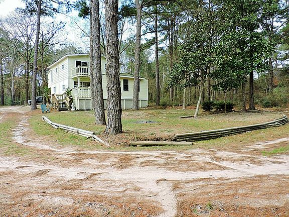 4th image of 230 Lazy Hollow Ln