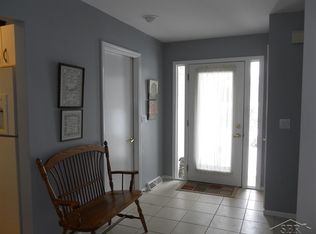 102 Timber Ridge Dr, Vassar, MI 48768