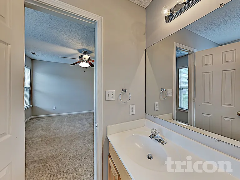 445 Amir Cir — Photo 10