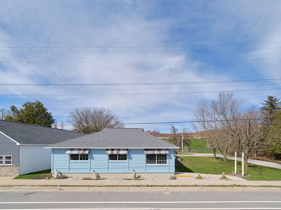 1st image of 4990 Main St