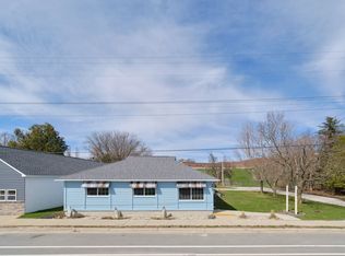 4990 Main St, Onekama, MI 49675