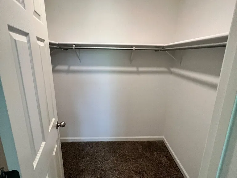 505 Paula Dr — Photo 16