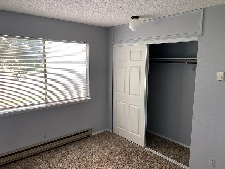 825 Alexander Ct — Photo 5