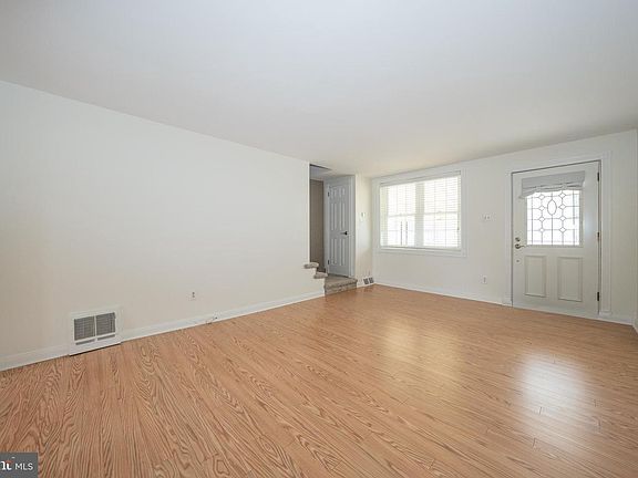 4th image of 5134 Gramercy Dr