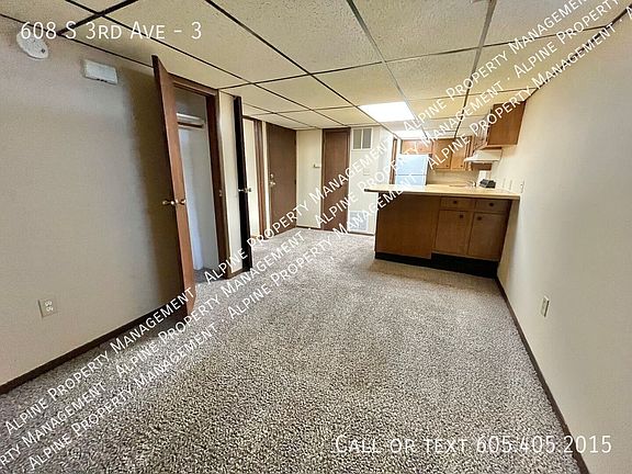 4th image of 608 S 3rd Ave #3
