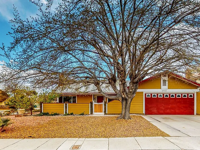 6543 Peachtree Ln — Photo 43
