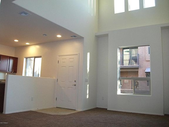 5th image of 4150 N Thurston Ln