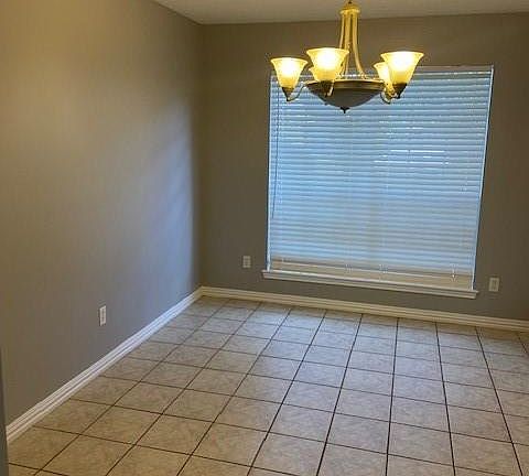 4th image of 10811 Great Bridge Dr