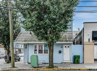 305 Fayette St, Perth Amboy, NJ 08861