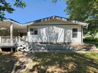 101 Orchard Pl, Belen, NM 87002