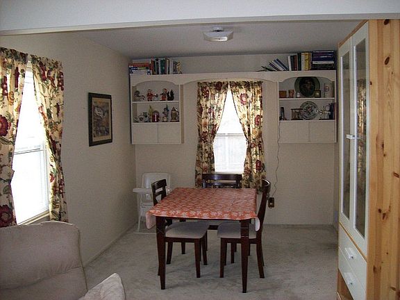 Dining room now has hardwood floors