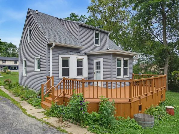 4340 S 112th St, Greenfield, WI 53228