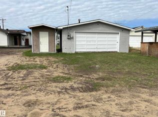 4807 46th St, Redwater, AB T0A2W0