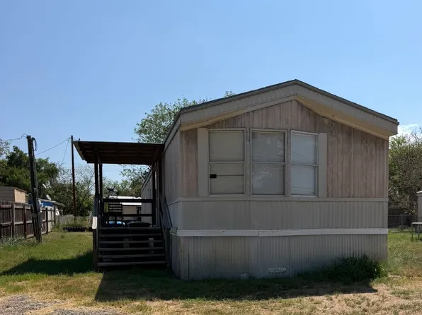 1606 THE LANE ST, Pleasanton, TX 78064