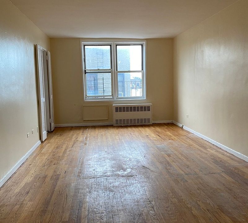 1st image of 251 E 29th St APT 4B