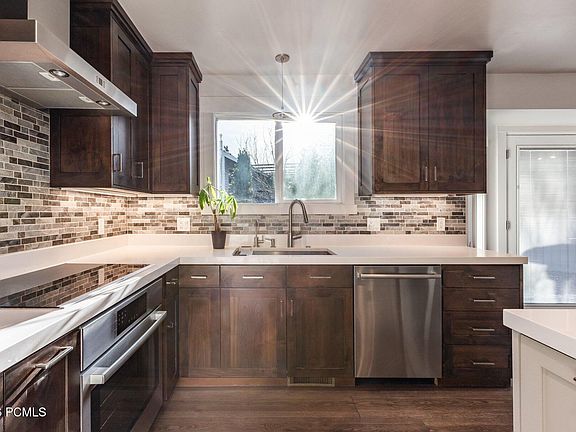 4th image of 2830 Holiday Ranch Loop Rd