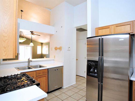 3rd image of 1398 N Amberbrooke Ave
