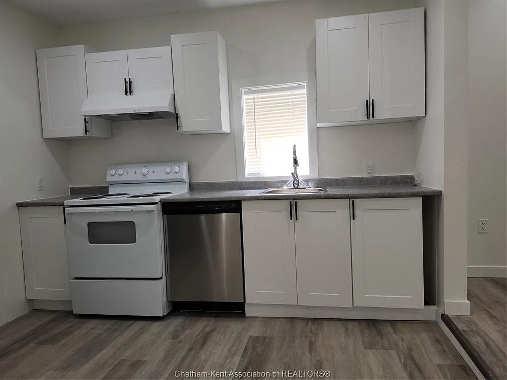 2 bed, $1,700 — Photo 4