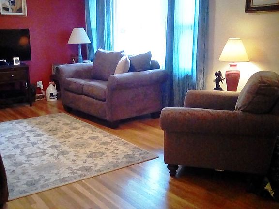 4th image of 3620 Grant Ave