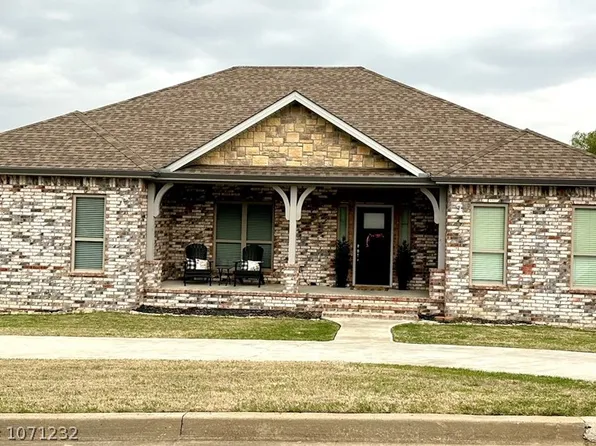 2052 W Breckenridge Ave, Sallisaw, OK 74955