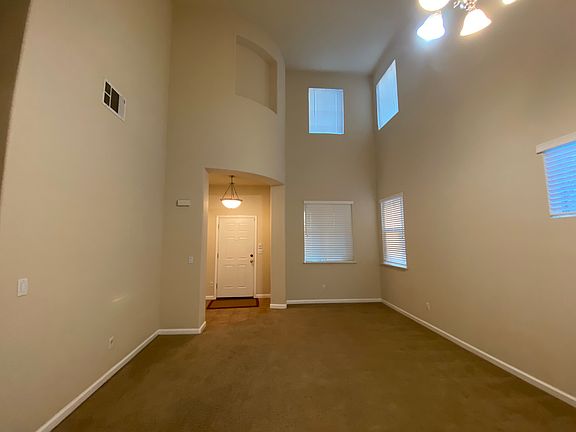 3rd image of 1093 Barbados St