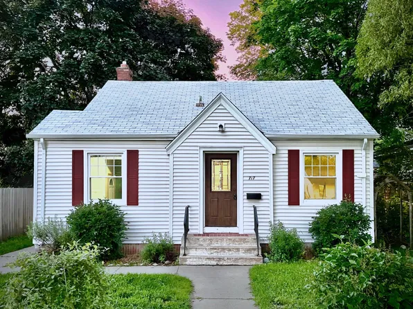 717 36 1/2 Ave NE, Minneapolis, MN 55418