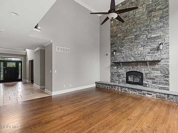 4th image of 244 Van Kirk Avenue