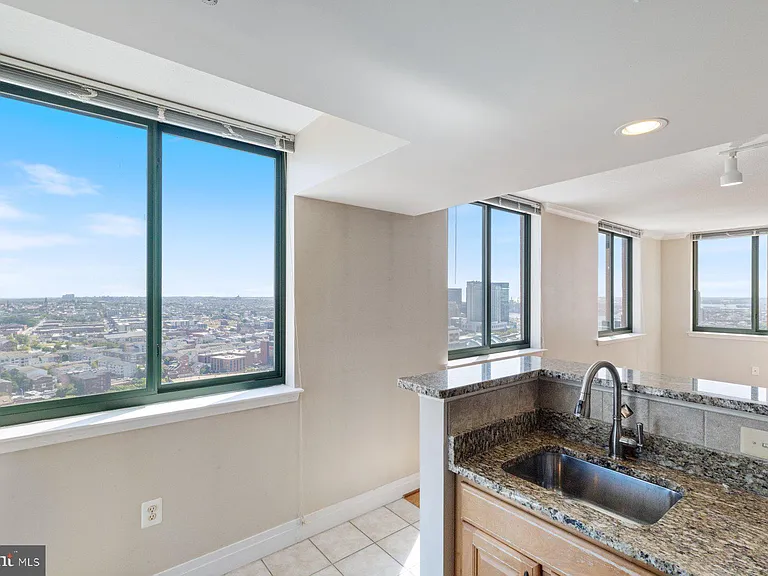 414 Water St #2512 — Photo 9