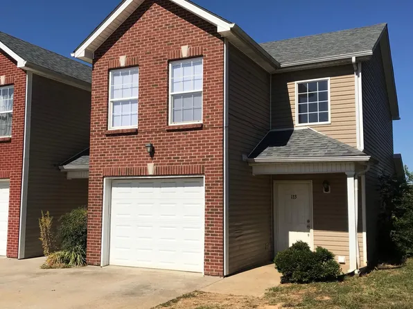 133 Darby Woods Ct, Radcliff, KY 40160