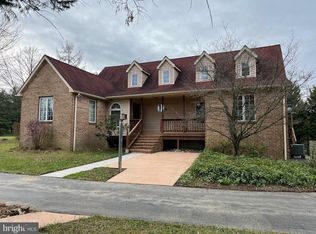 1380 Marburg Rd, Spring Grove, PA 17362