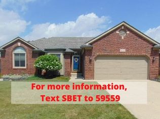 34169 Summerhill Ln, Chesterfield, MI 48047