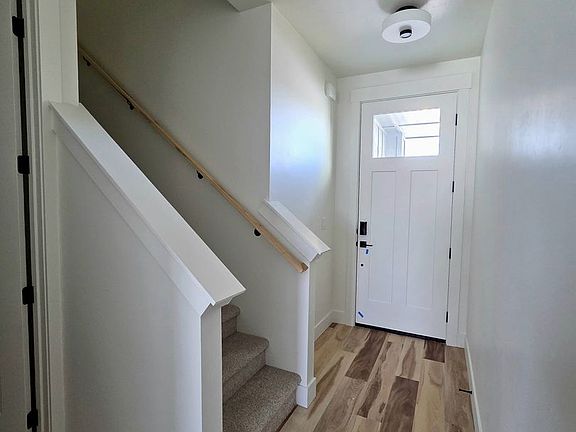 3rd image of 4601 Highgarden Way