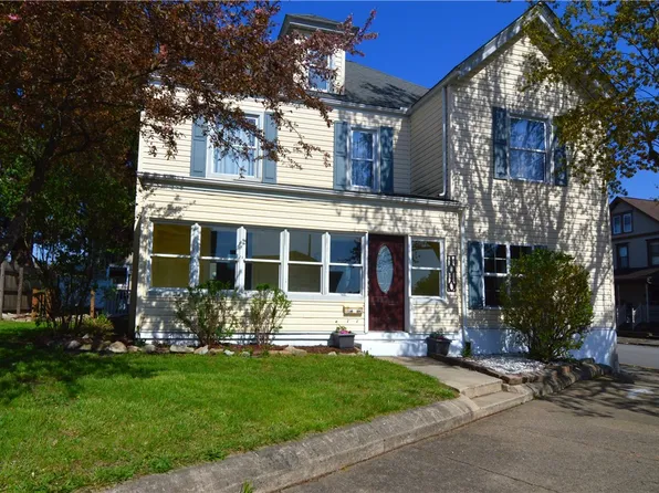 1010 Alexandria St, Latrobe, PA 15650