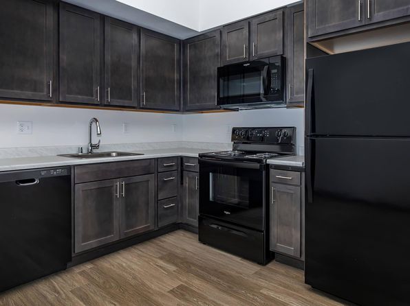 192 Shoreline | 19022 Aurora Ave N, Seattle, WA