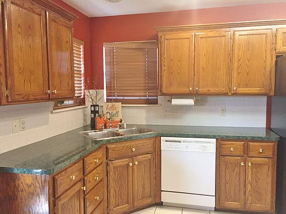 5th image of 301 Northridge Dr