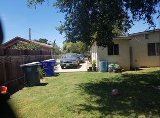 888 Walnut St, Pixley, CA 93256