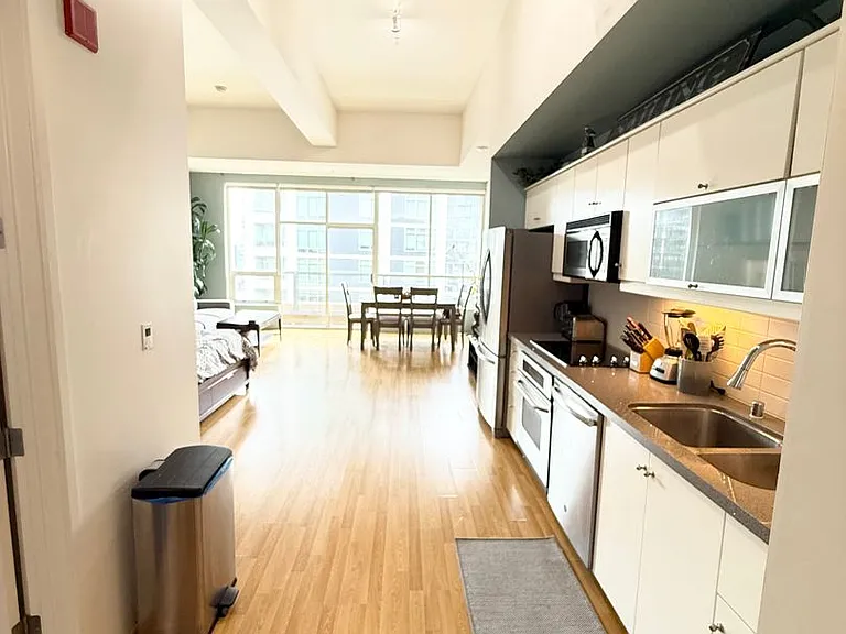350 W Ash St #806 — Photo 2