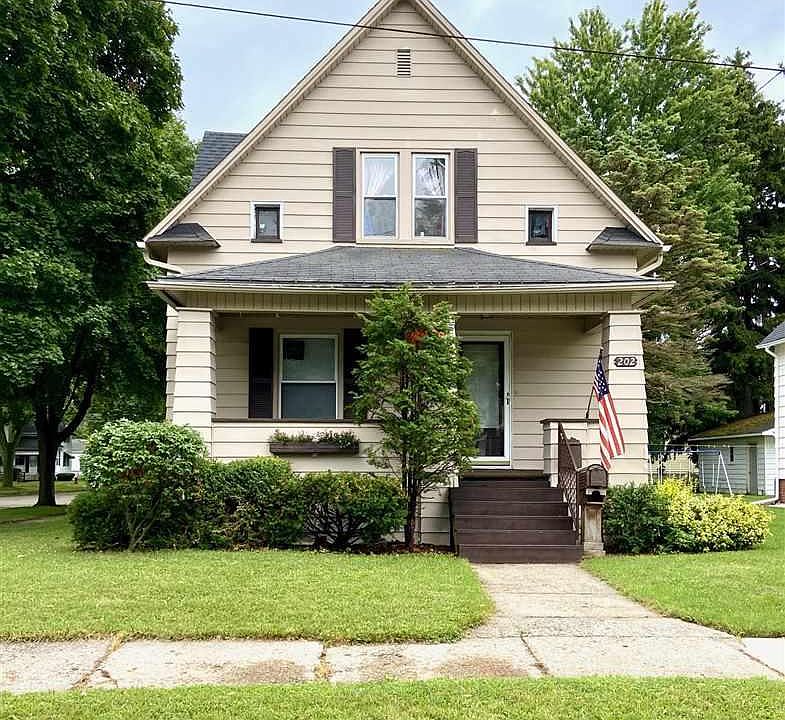 1st image of 202 S Alexander St