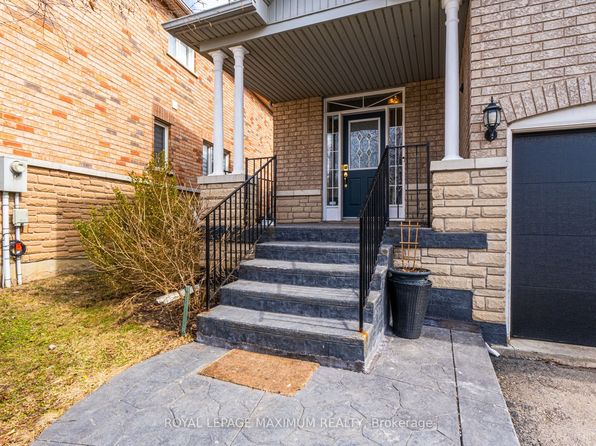 104 Lookout Point Ct, Vaughan, ON L4H 1T9