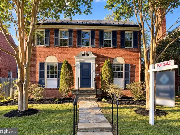 4521 Burlington Pl NW, Washington, DC 20016