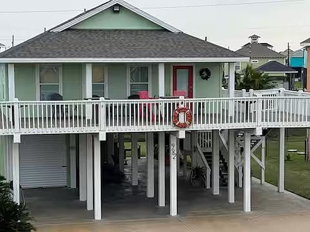 1st image of 982 Nassau Dr