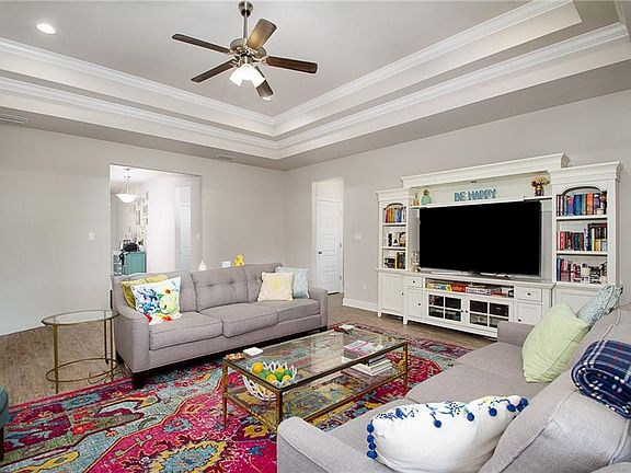 3rd image of 9056 Redberry Dr
