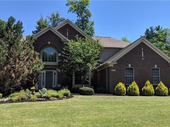 8283 Browning Ct, Concord Township, OH 44060