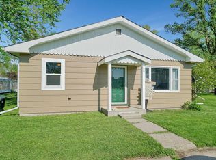 106 N Vine St, Mondamin, IA 51557