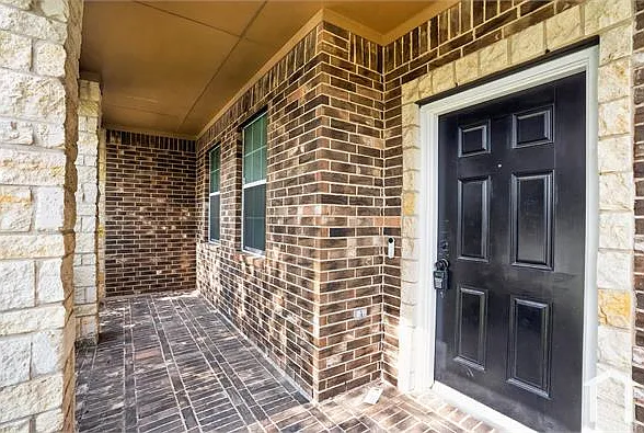 15011 Sun Glaze Dr — Photo 4