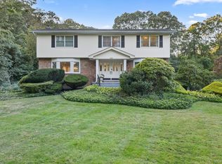 461 Wolf Hill Road, Dix Hills, NY 11746