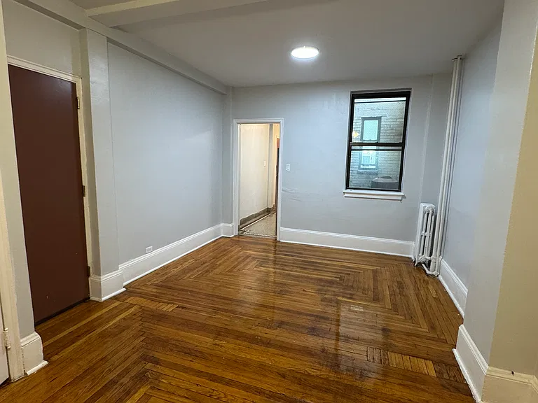 948 Court St #304 — Photo 3