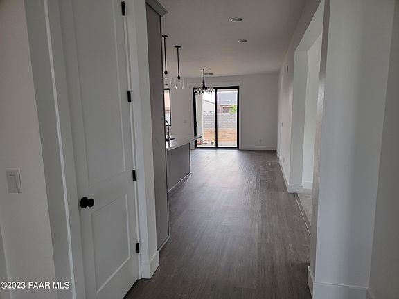 3rd image of 5179 N Kingsley Ct