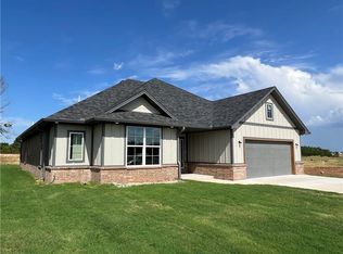 4524 Red Bird Rd, Shawnee, OK 74804